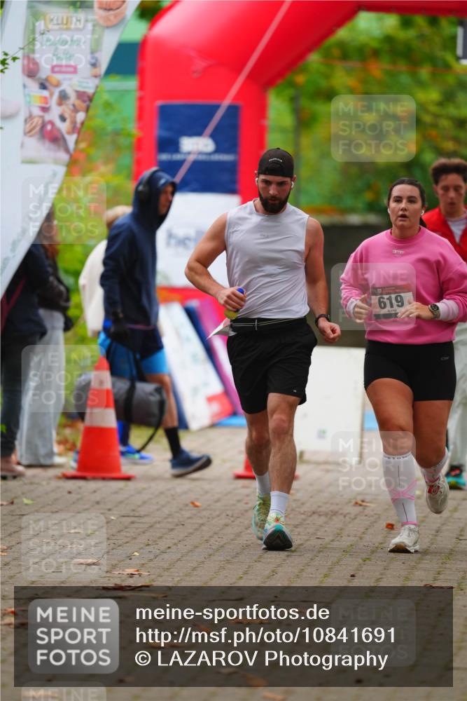 11.10.2026 - Bramfelder Halbmarathon 2026 LAZAROV Photography http://msf.ph/oto/10841691 11.10.2026 10:12:21 Laufen 619 meine-sportfotos.de