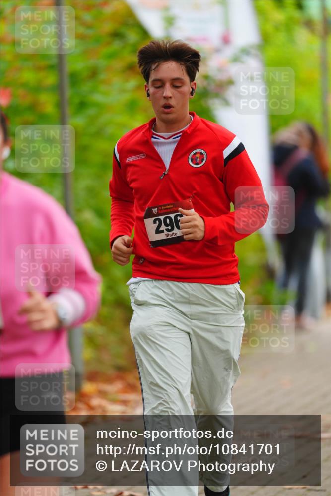 11.10.2026 - Bramfelder Halbmarathon 2026 LAZAROV Photography http://msf.ph/oto/10841701 11.10.2026 10:12:29 Laufen 35, 296 meine-sportfotos.de