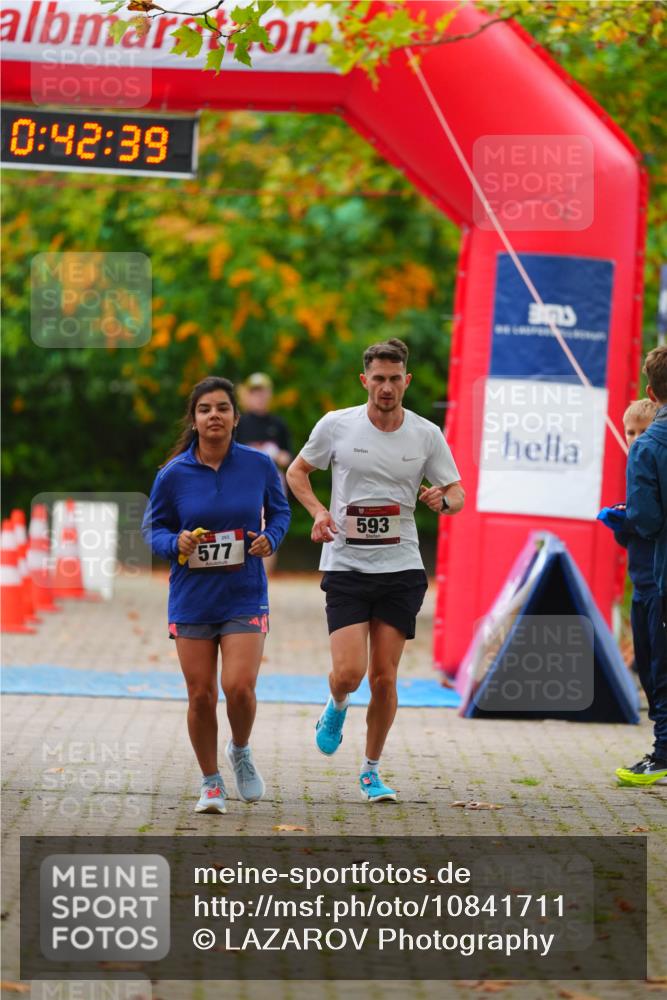 11.10.2026 - Bramfelder Halbmarathon 2026 LAZAROV Photography http://msf.ph/oto/10841711 11.10.2026 10:12:37 Laufen 0, 42, 39, 293, 577, 593 meine-sportfotos.de