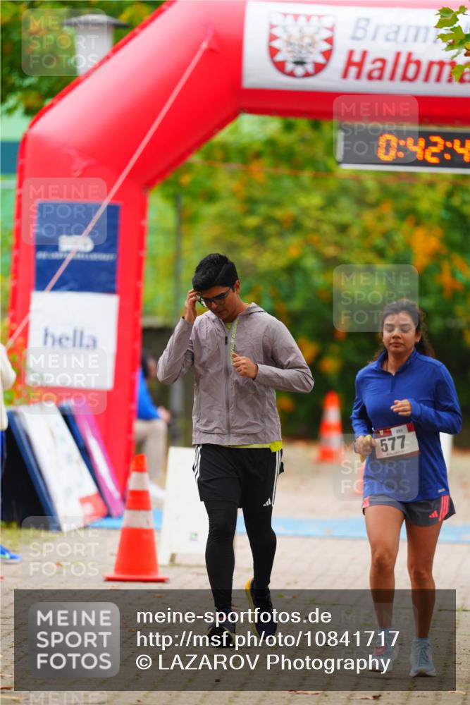 11.10.2026 - Bramfelder Halbmarathon 2026 LAZAROV Photography http://msf.ph/oto/10841717 11.10.2026 10:12:39 Laufen 0, 42, 4, 293, 577 meine-sportfotos.de