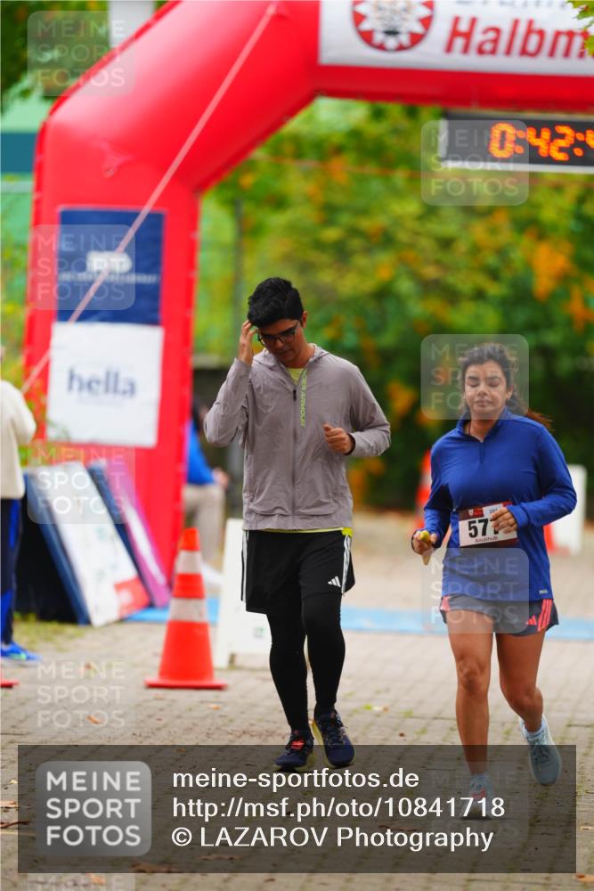 11.10.2026 - Bramfelder Halbmarathon 2026 LAZAROV Photography http://msf.ph/oto/10841718 11.10.2026 10:12:40 Laufen 10, 42, 57, 29 meine-sportfotos.de
