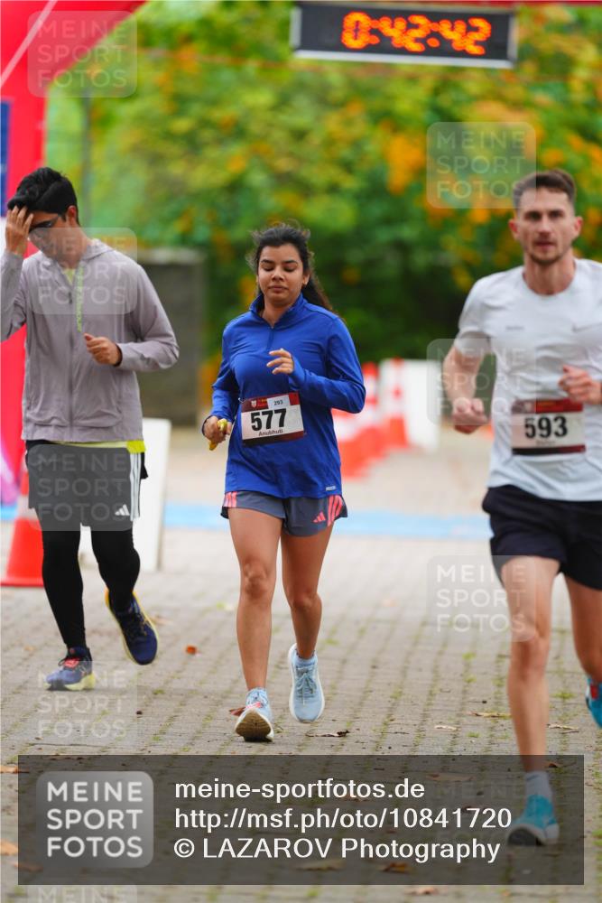 11.10.2026 - Bramfelder Halbmarathon 2026 LAZAROV Photography http://msf.ph/oto/10841720 11.10.2026 10:12:40 Laufen 293, 577, 0, 42, 42, 593 meine-sportfotos.de