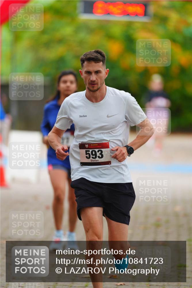 11.10.2026 - Bramfelder Halbmarathon 2026 LAZAROV Photography http://msf.ph/oto/10841723 11.10.2026 10:12:41 Laufen 593 meine-sportfotos.de