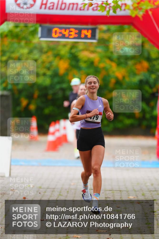 11.10.2026 - Bramfelder Halbmarathon 2026 LAZAROV Photography http://msf.ph/oto/10841766 11.10.2026 10:13:12 Laufen 0, 43, 19 meine-sportfotos.de