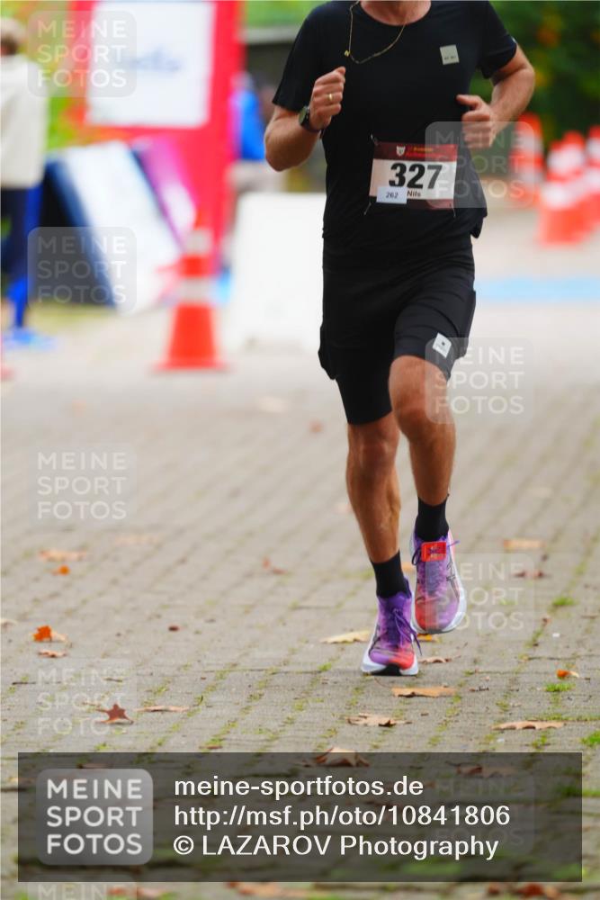 11.10.2026 - Bramfelder Halbmarathon 2026 LAZAROV Photography http://msf.ph/oto/10841806 11.10.2026 10:14:11 Laufen 327, 262 meine-sportfotos.de