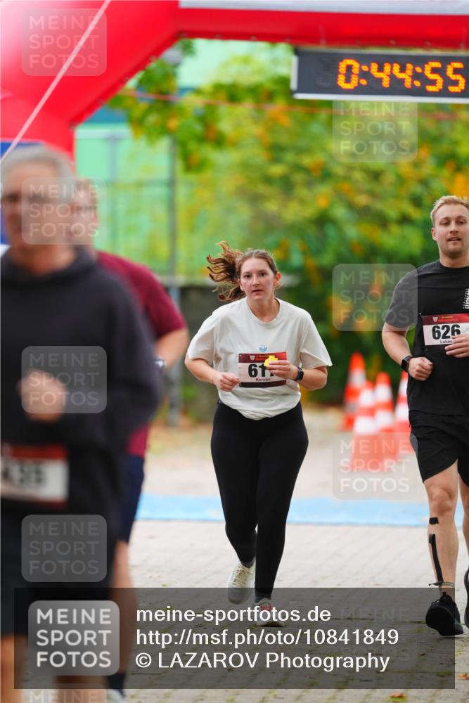 11.10.2026 - Bramfelder Halbmarathon 2026 LAZAROV Photography http://msf.ph/oto/10841849 11.10.2026 10:14:53 Laufen 4316, 61, 0, 44, 55, 626 meine-sportfotos.de