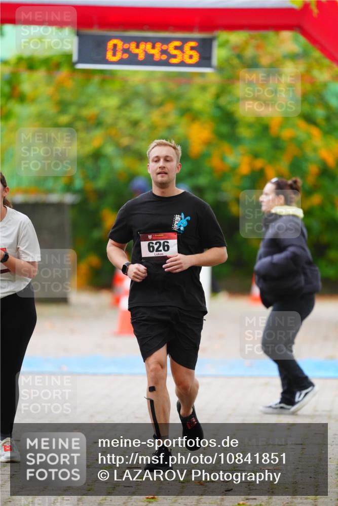 11.10.2026 - Bramfelder Halbmarathon 2026 LAZAROV Photography http://msf.ph/oto/10841851 11.10.2026 10:14:54 Laufen 0, 44, 56, 626 meine-sportfotos.de