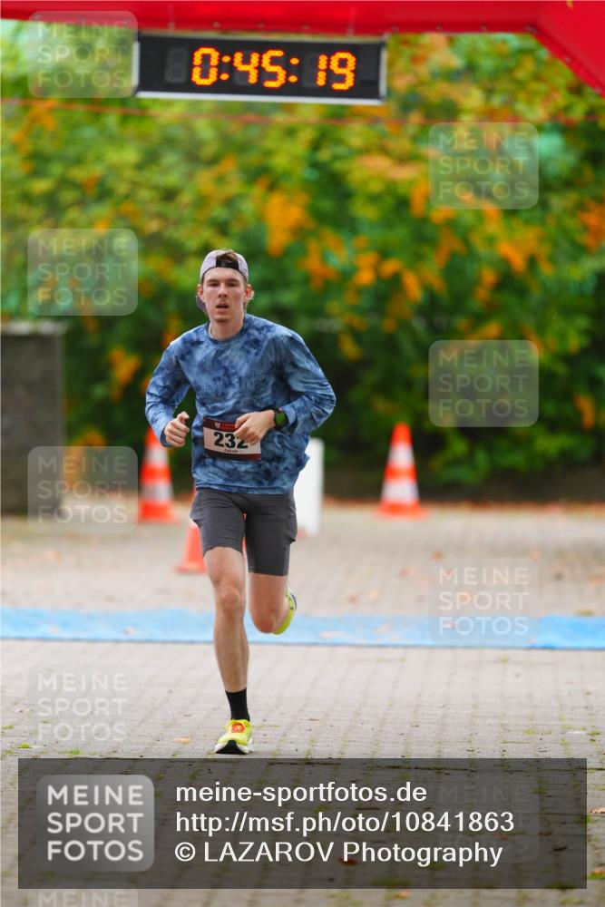 11.10.2026 - Bramfelder Halbmarathon 2026 LAZAROV Photography http://msf.ph/oto/10841863 11.10.2026 10:15:17 Laufen 0, 45, 19, 232 meine-sportfotos.de