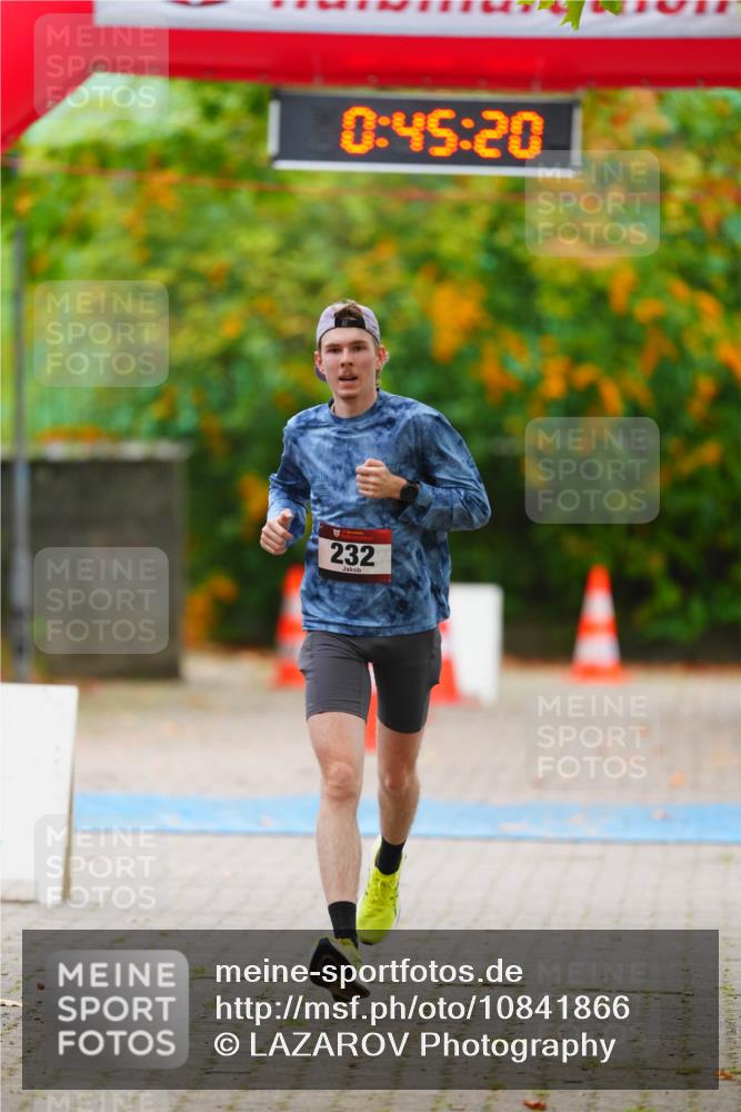 11.10.2026 - Bramfelder Halbmarathon 2026 LAZAROV Photography http://msf.ph/oto/10841866 11.10.2026 10:15:18 Laufen 0, 45, 20, 232 meine-sportfotos.de