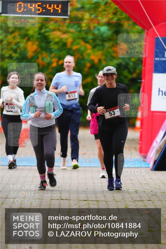 11.10.2026 - Bramfelder Halbmarathon 2026 LAZAROV Photography http://msf.ph/oto/10841884 11.10.2026 10:15:42 Laufen 0, 45, 44, 590, 613, 53 meine-sportfotos.de