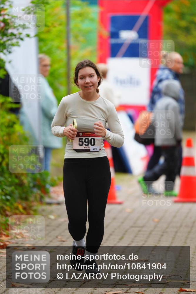 11.10.2026 - Bramfelder Halbmarathon 2026 LAZAROV Photography http://msf.ph/oto/10841904 11.10.2026 10:15:52 Laufen 35, 590, 295 meine-sportfotos.de
