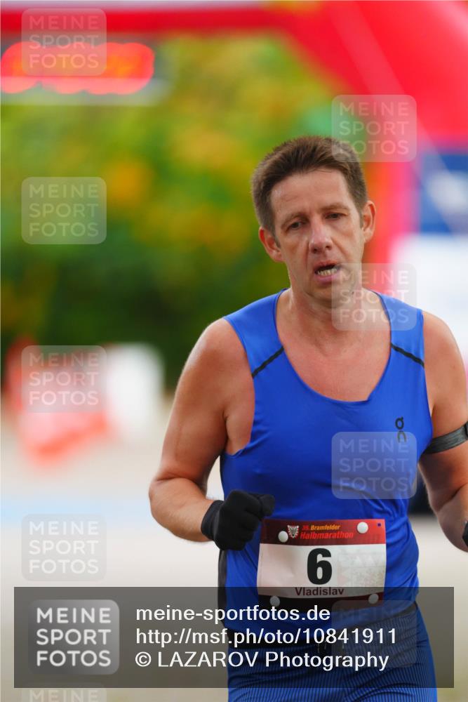 11.10.2026 - Bramfelder Halbmarathon 2026 LAZAROV Photography http://msf.ph/oto/10841911 11.10.2026 10:15:57 Laufen 35, 6 meine-sportfotos.de