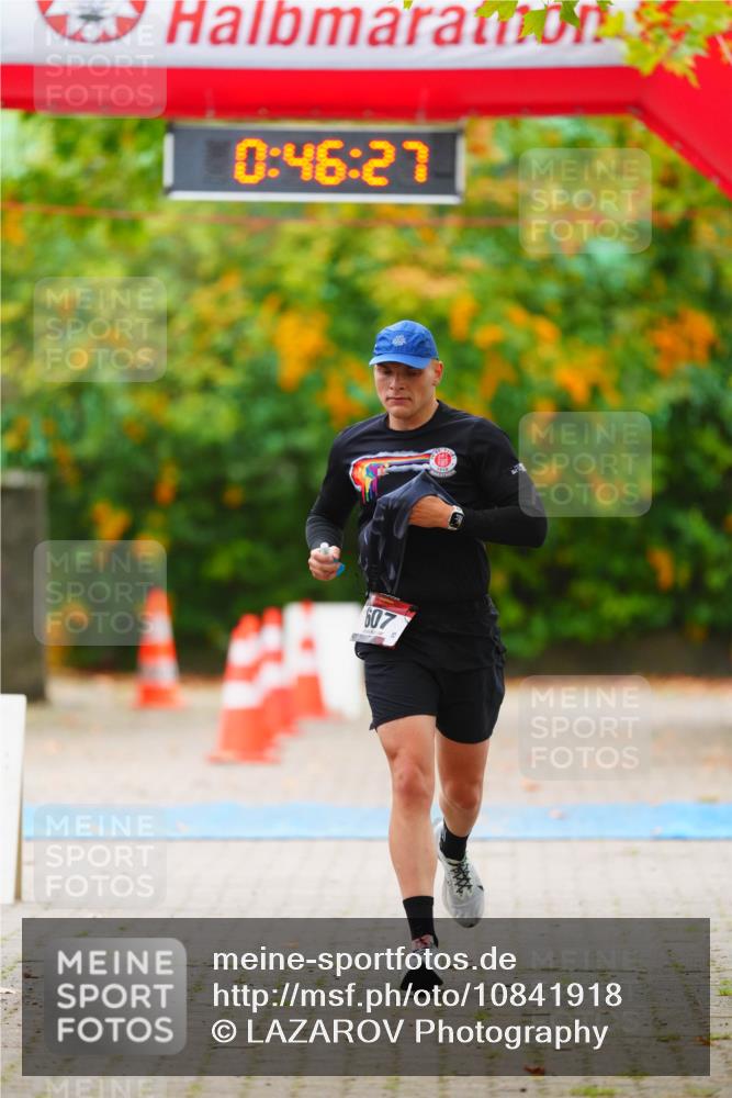 11.10.2026 - Bramfelder Halbmarathon 2026 LAZAROV Photography http://msf.ph/oto/10841918 11.10.2026 10:16:24 Laufen 0, 46, 27, 607 meine-sportfotos.de