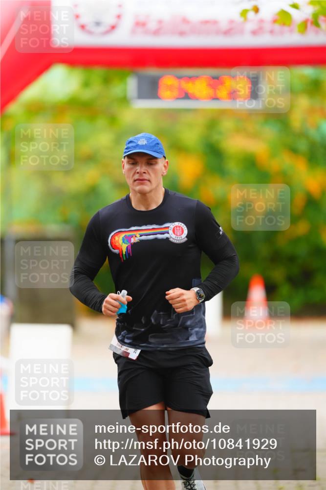 11.10.2026 - Bramfelder Halbmarathon 2026 LAZAROV Photography http://msf.ph/oto/10841929 11.10.2026 10:16:27 Laufen 4629, 1910 meine-sportfotos.de