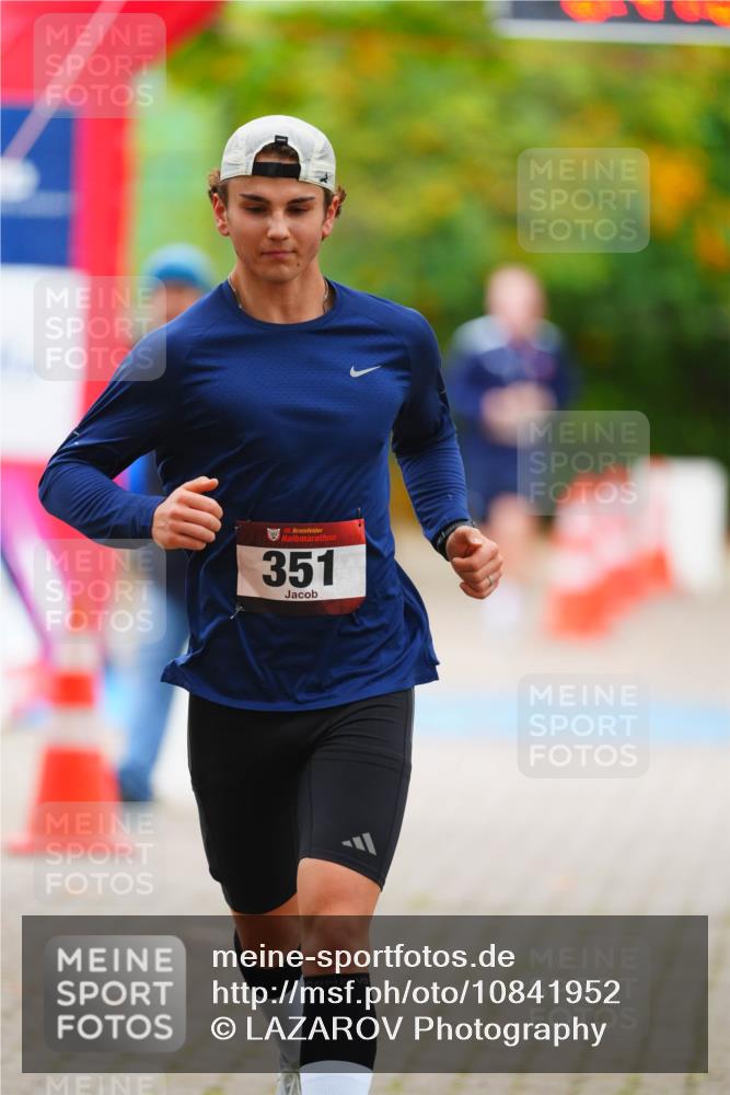 11.10.2026 - Bramfelder Halbmarathon 2026 LAZAROV Photography http://msf.ph/oto/10841952 11.10.2026 10:17:03 Laufen 35, 351 meine-sportfotos.de
