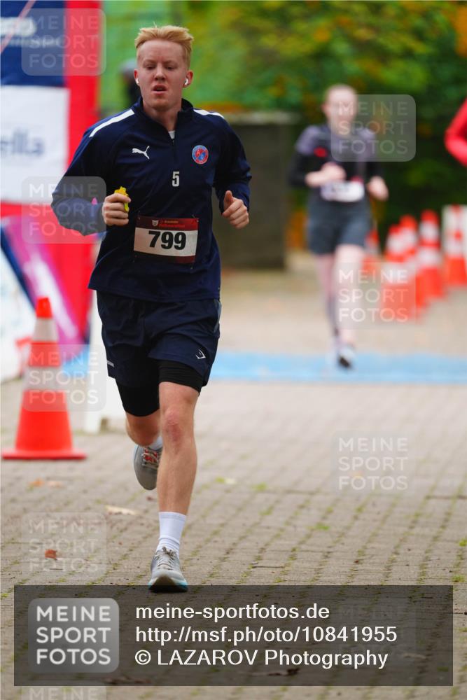 11.10.2026 - Bramfelder Halbmarathon 2026 LAZAROV Photography http://msf.ph/oto/10841955 11.10.2026 10:17:12 Laufen 5, 5, 799 meine-sportfotos.de