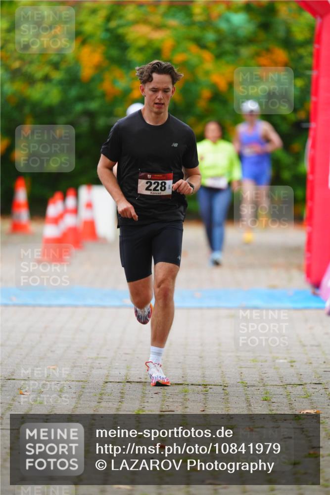 11.10.2026 - Bramfelder Halbmarathon 2026 LAZAROV Photography http://msf.ph/oto/10841979 11.10.2026 10:17:38 Laufen 22, 228 meine-sportfotos.de