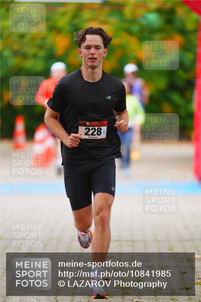 11.10.2026 - Bramfelder Halbmarathon 2026 LAZAROV Photography http://msf.ph/oto/10841985 11.10.2026 10:17:40 Laufen 35, 228 meine-sportfotos.de