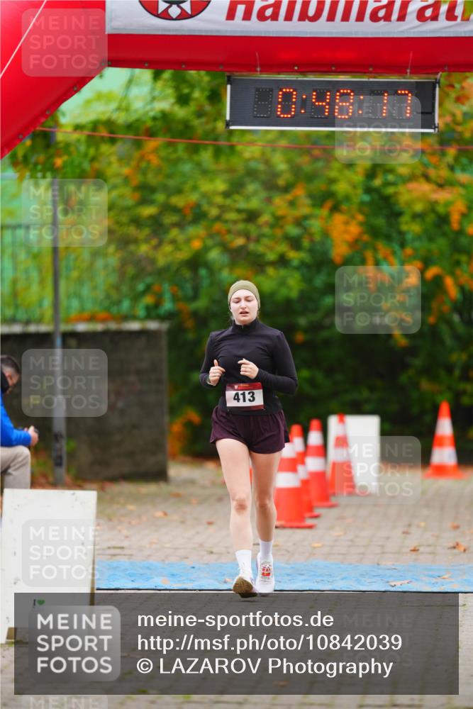 11.10.2026 - Bramfelder Halbmarathon 2026 LAZAROV Photography http://msf.ph/oto/10842039 11.10.2026 10:18:15 Laufen 413, 50, 48, 37 meine-sportfotos.de