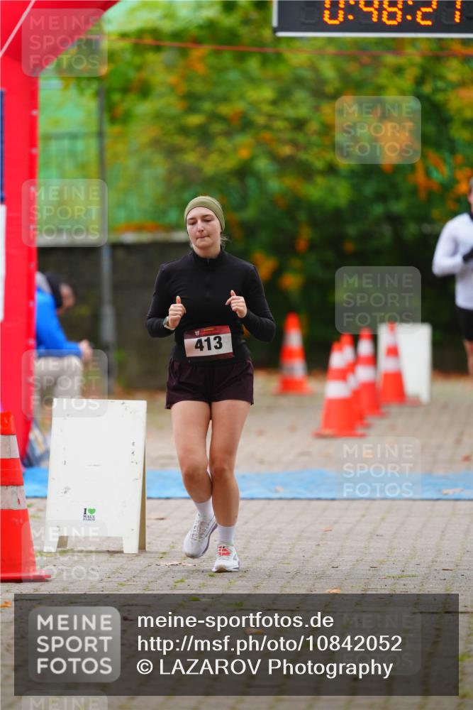 11.10.2026 - Bramfelder Halbmarathon 2026 LAZAROV Photography http://msf.ph/oto/10842052 11.10.2026 10:18:19 Laufen 413, 000, 00 meine-sportfotos.de