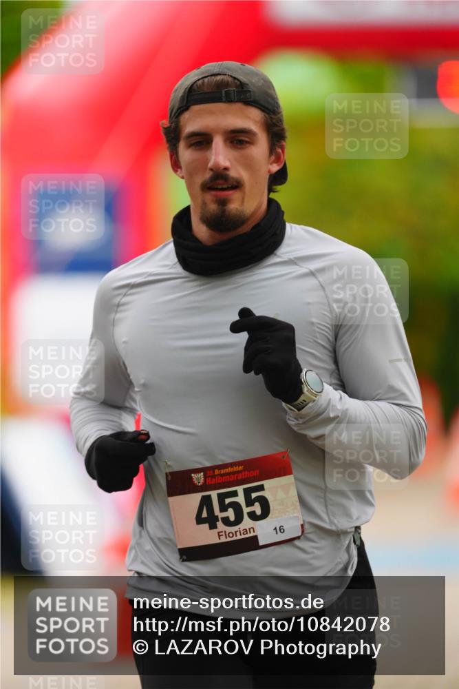 11.10.2026 - Bramfelder Halbmarathon 2026 LAZAROV Photography http://msf.ph/oto/10842078 11.10.2026 10:18:29 Laufen 35, 455, 16 meine-sportfotos.de