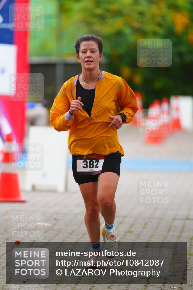 11.10.2026 - Bramfelder Halbmarathon 2026 LAZAROV Photography http://msf.ph/oto/10842087 11.10.2026 10:18:42 Laufen 382 meine-sportfotos.de