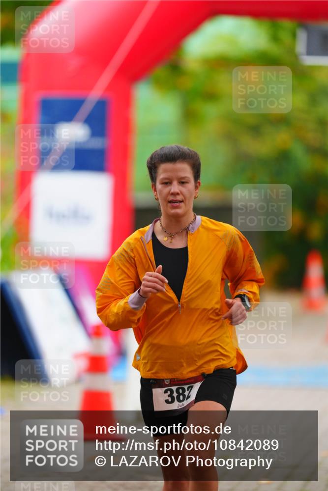 11.10.2026 - Bramfelder Halbmarathon 2026 LAZAROV Photography http://msf.ph/oto/10842089 11.10.2026 10:18:43 Laufen 382 meine-sportfotos.de