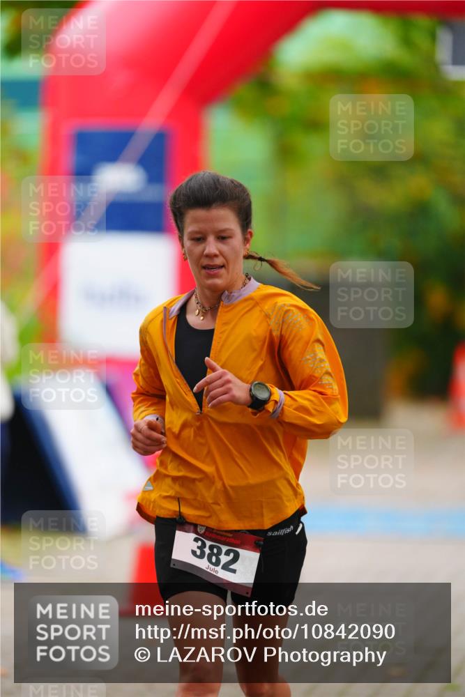 11.10.2026 - Bramfelder Halbmarathon 2026 LAZAROV Photography http://msf.ph/oto/10842090 11.10.2026 10:18:43 Laufen 382 meine-sportfotos.de
