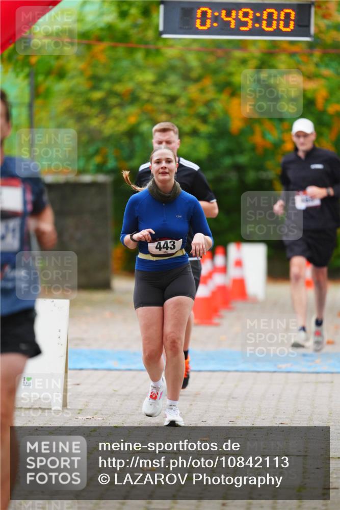 11.10.2026 - Bramfelder Halbmarathon 2026 LAZAROV Photography http://msf.ph/oto/10842113 11.10.2026 10:18:58 Laufen 443, 0, 49, 00 meine-sportfotos.de
