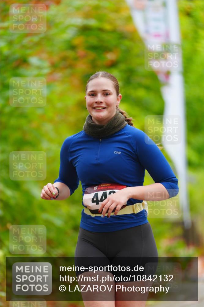 11.10.2026 - Bramfelder Halbmarathon 2026 LAZAROV Photography http://msf.ph/oto/10842132 11.10.2026 10:19:06 Laufen 44 meine-sportfotos.de
