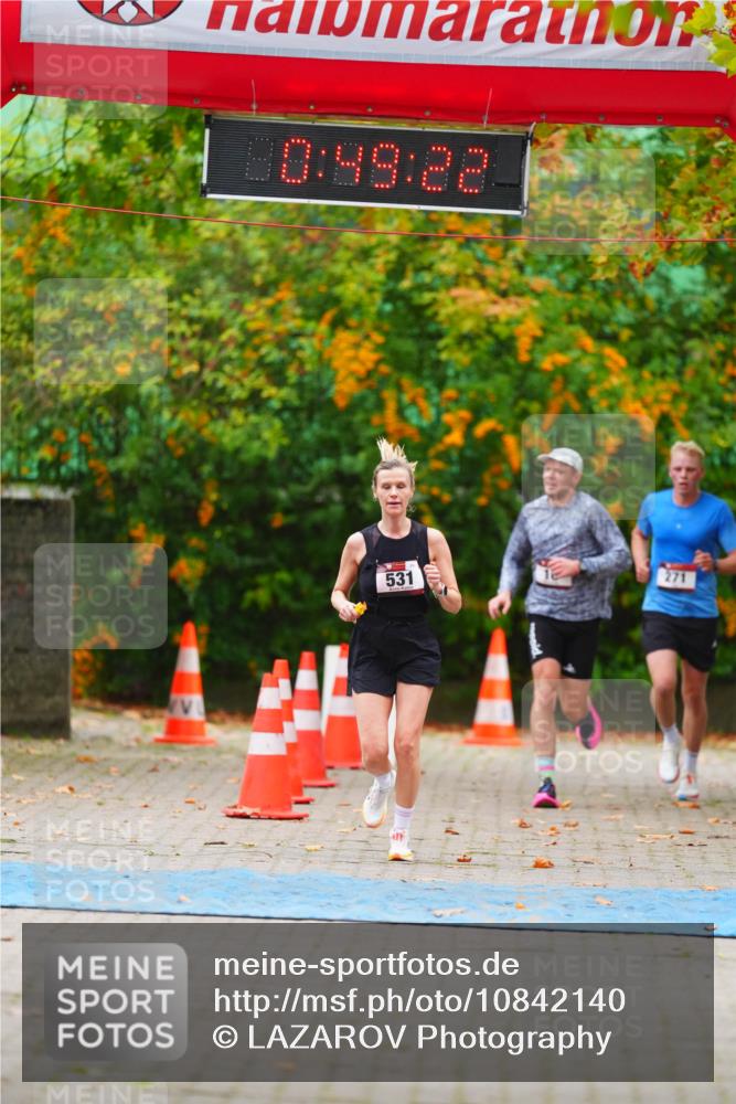 11.10.2026 - Bramfelder Halbmarathon 2026 LAZAROV Photography http://msf.ph/oto/10842140 11.10.2026 10:19:20 Laufen 0, 39, 22, 531, 271 meine-sportfotos.de