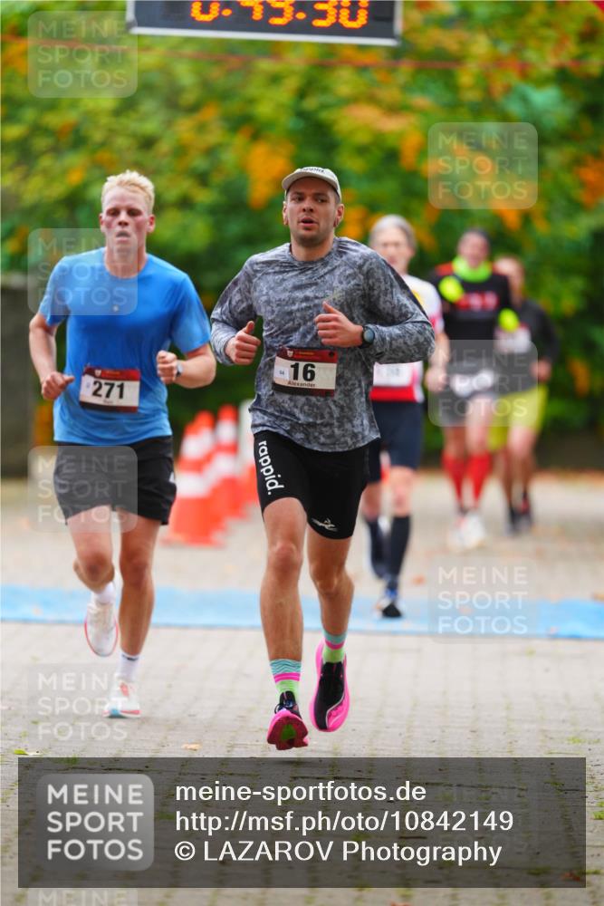 11.10.2026 - Bramfelder Halbmarathon 2026 LAZAROV Photography http://msf.ph/oto/10842149 11.10.2026 10:19:28 Laufen 271, 16 meine-sportfotos.de