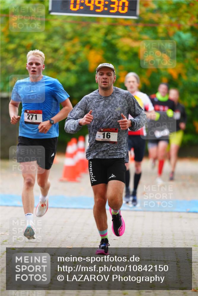 11.10.2026 - Bramfelder Halbmarathon 2026 LAZAROV Photography http://msf.ph/oto/10842150 11.10.2026 10:19:28 Laufen 0, 49, 30, 271, 16 meine-sportfotos.de