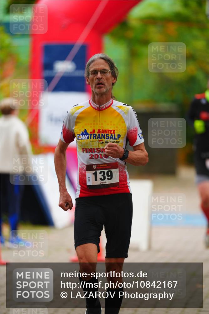 11.10.2026 - Bramfelder Halbmarathon 2026 LAZAROV Photography http://msf.ph/oto/10842167 11.10.2026 10:19:34 Laufen 2010, 259, 35, 139 meine-sportfotos.de