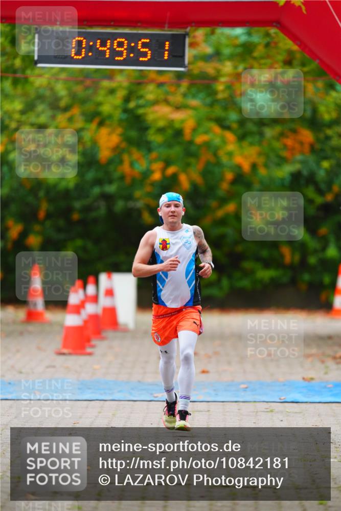 11.10.2026 - Bramfelder Halbmarathon 2026 LAZAROV Photography http://msf.ph/oto/10842181 11.10.2026 10:19:49 Laufen 4, 0, 49, 51 meine-sportfotos.de