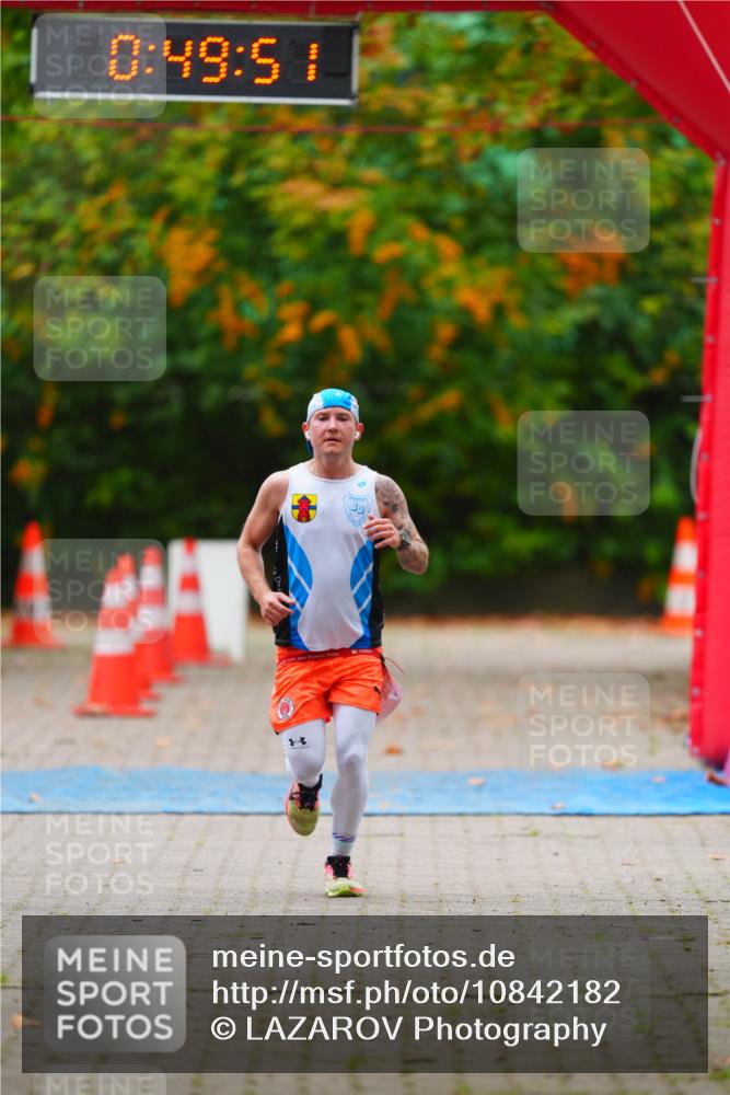 11.10.2026 - Bramfelder Halbmarathon 2026 LAZAROV Photography http://msf.ph/oto/10842182 11.10.2026 10:19:49 Laufen 4, 0, 49, 51 meine-sportfotos.de