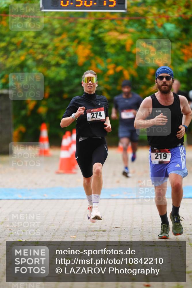 11.10.2026 - Bramfelder Halbmarathon 2026 LAZAROV Photography http://msf.ph/oto/10842210 11.10.2026 10:20:11 Laufen 46, 274, 219, 281 meine-sportfotos.de