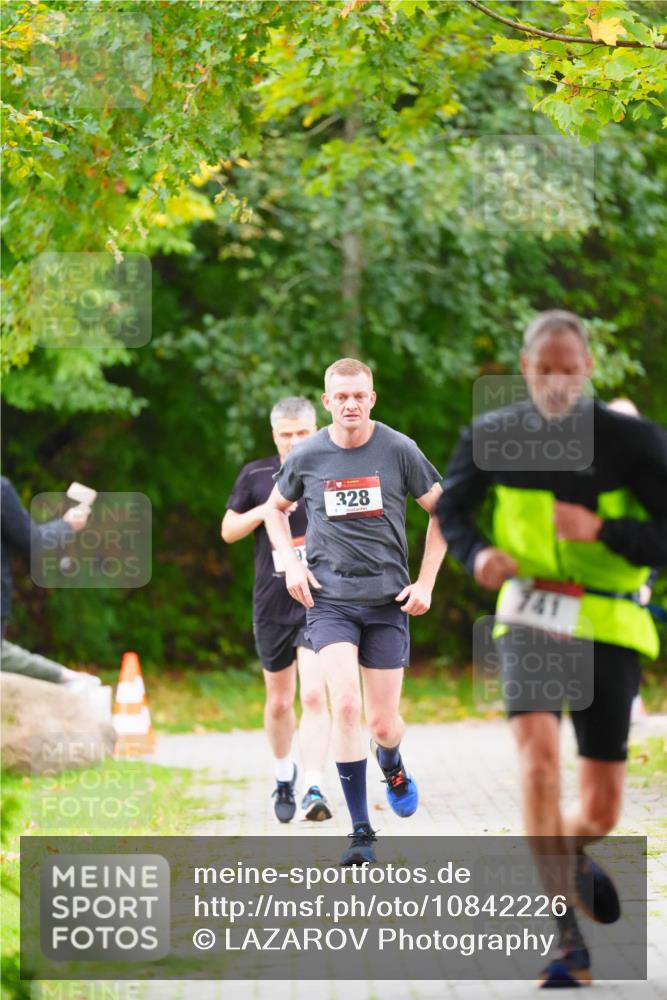 11.10.2026 - Bramfelder Halbmarathon 2026 LAZAROV Photography http://msf.ph/oto/10842226 11.10.2026 10:22:51 Laufen 328, 741 meine-sportfotos.de