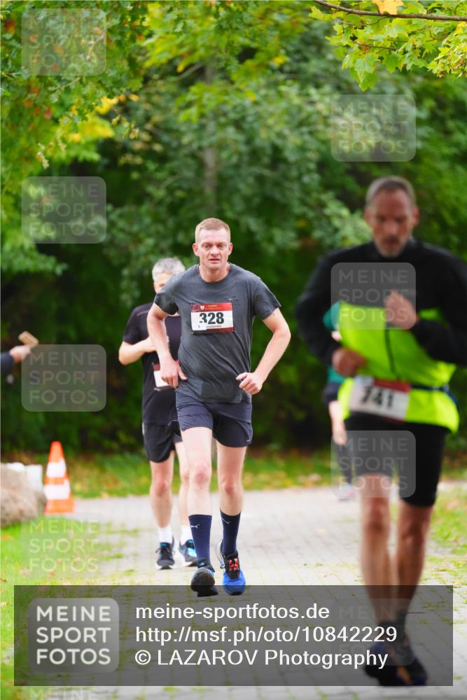 11.10.2026 - Bramfelder Halbmarathon 2026 LAZAROV Photography http://msf.ph/oto/10842229 11.10.2026 10:22:51 Laufen 328 meine-sportfotos.de
