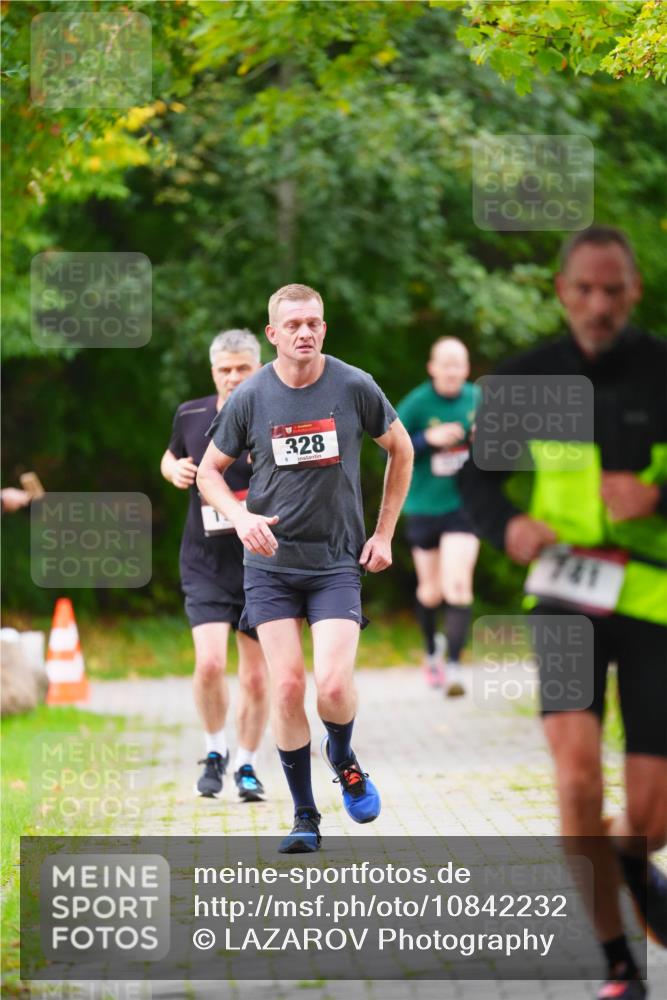 11.10.2026 - Bramfelder Halbmarathon 2026 LAZAROV Photography http://msf.ph/oto/10842232 11.10.2026 10:22:52 Laufen 328 meine-sportfotos.de