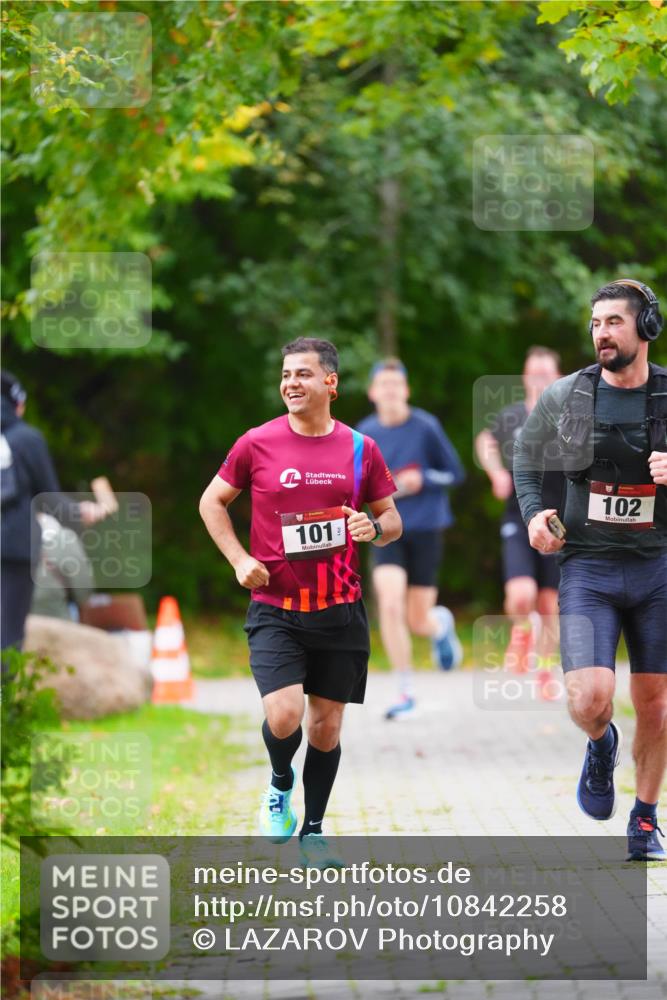 11.10.2026 - Bramfelder Halbmarathon 2026 LAZAROV Photography http://msf.ph/oto/10842258 11.10.2026 10:23:22 Laufen 101, 102 meine-sportfotos.de