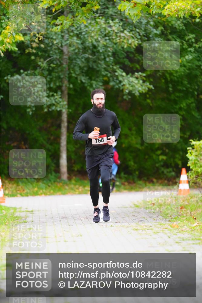11.10.2026 - Bramfelder Halbmarathon 2026 LAZAROV Photography http://msf.ph/oto/10842282 11.10.2026 10:24:07 Laufen 766 meine-sportfotos.de