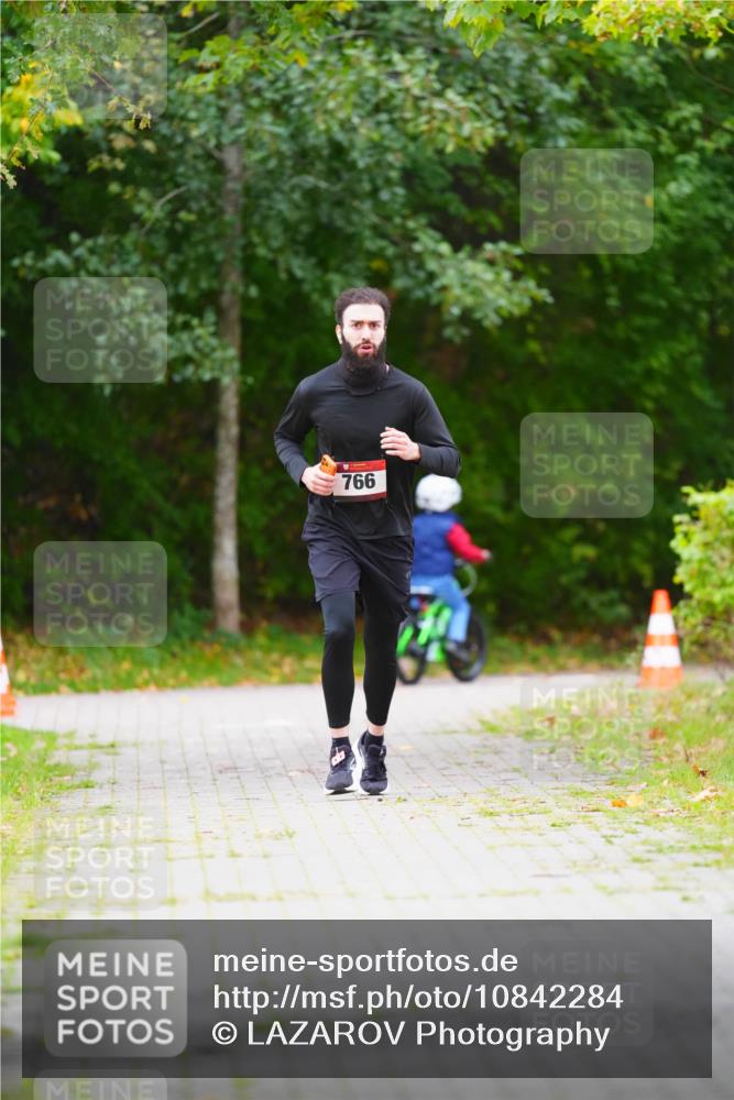11.10.2026 - Bramfelder Halbmarathon 2026 LAZAROV Photography http://msf.ph/oto/10842284 11.10.2026 10:24:07 Laufen 766 meine-sportfotos.de