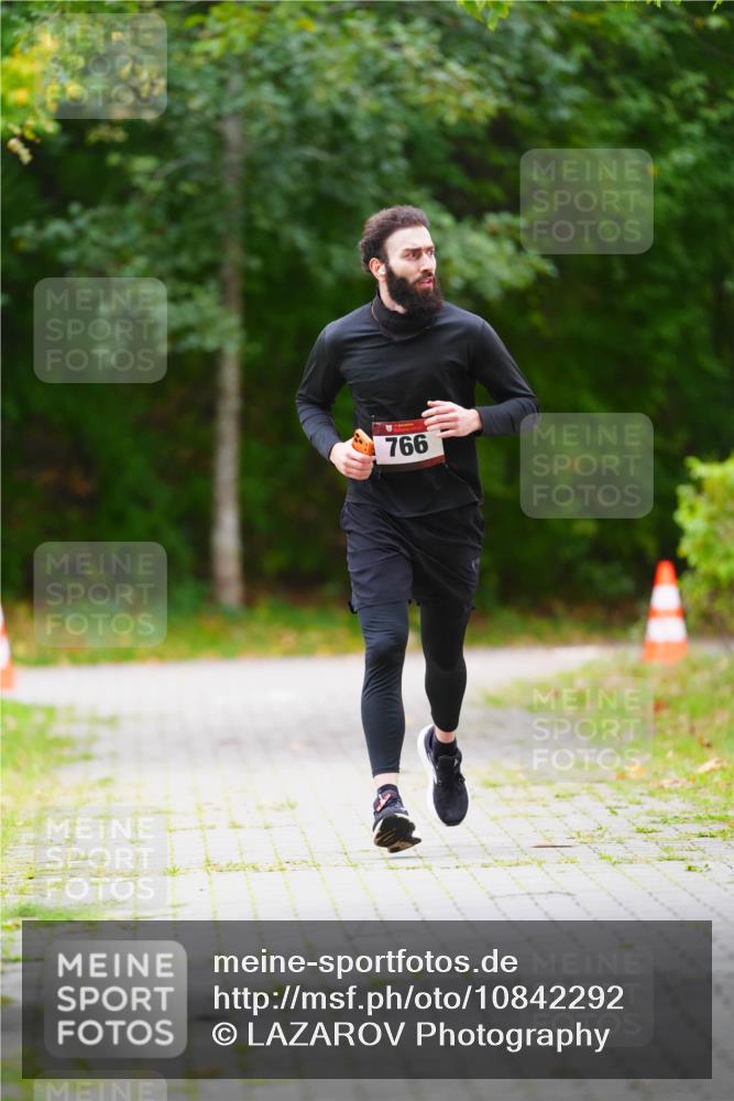11.10.2026 - Bramfelder Halbmarathon 2026 LAZAROV Photography http://msf.ph/oto/10842292 11.10.2026 10:24:10 Laufen 766 meine-sportfotos.de