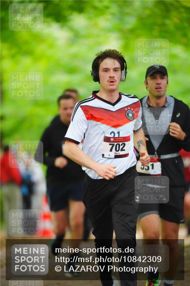 11.10.2026 - Bramfelder Halbmarathon 2026 LAZAROV Photography http://msf.ph/oto/10842309 11.10.2026 10:26:23 Laufen 21, 35, 702, 6, 551 meine-sportfotos.de