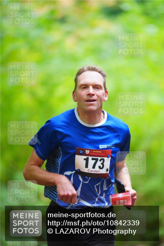 11.10.2026 - Bramfelder Halbmarathon 2026 LAZAROV Photography http://msf.ph/oto/10842339 11.10.2026 10:27:17 Laufen 35, 173 meine-sportfotos.de