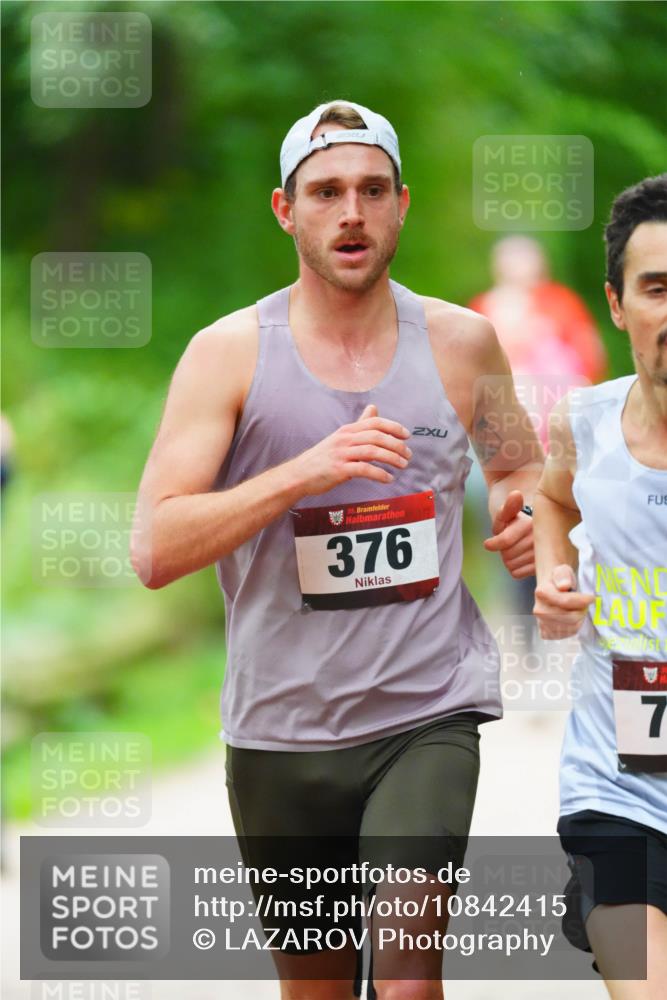 11.10.2026 - Bramfelder Halbmarathon 2026 LAZAROV Photography http://msf.ph/oto/10842415 11.10.2026 10:29:21 Laufen 5, 376, 7 meine-sportfotos.de