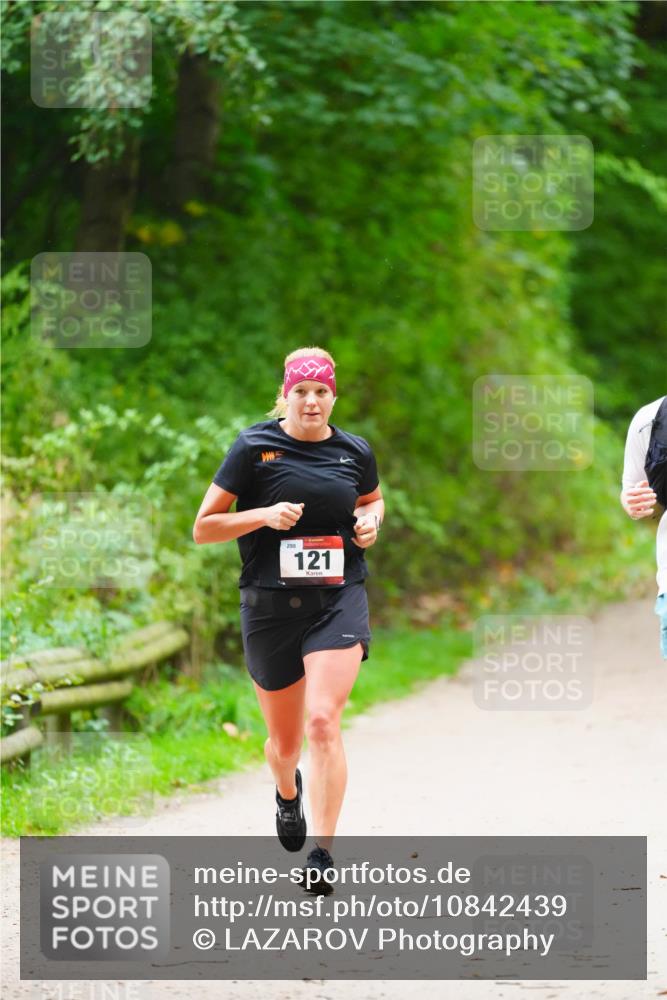 11.10.2026 - Bramfelder Halbmarathon 2026 LAZAROV Photography http://msf.ph/oto/10842439 11.10.2026 10:29:53 Laufen 298, 121 meine-sportfotos.de
