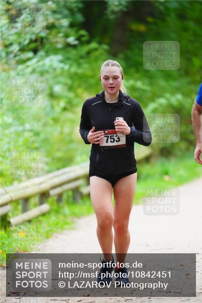 11.10.2026 - Bramfelder Halbmarathon 2026 LAZAROV Photography http://msf.ph/oto/10842451 11.10.2026 10:30:14 Laufen 753 meine-sportfotos.de