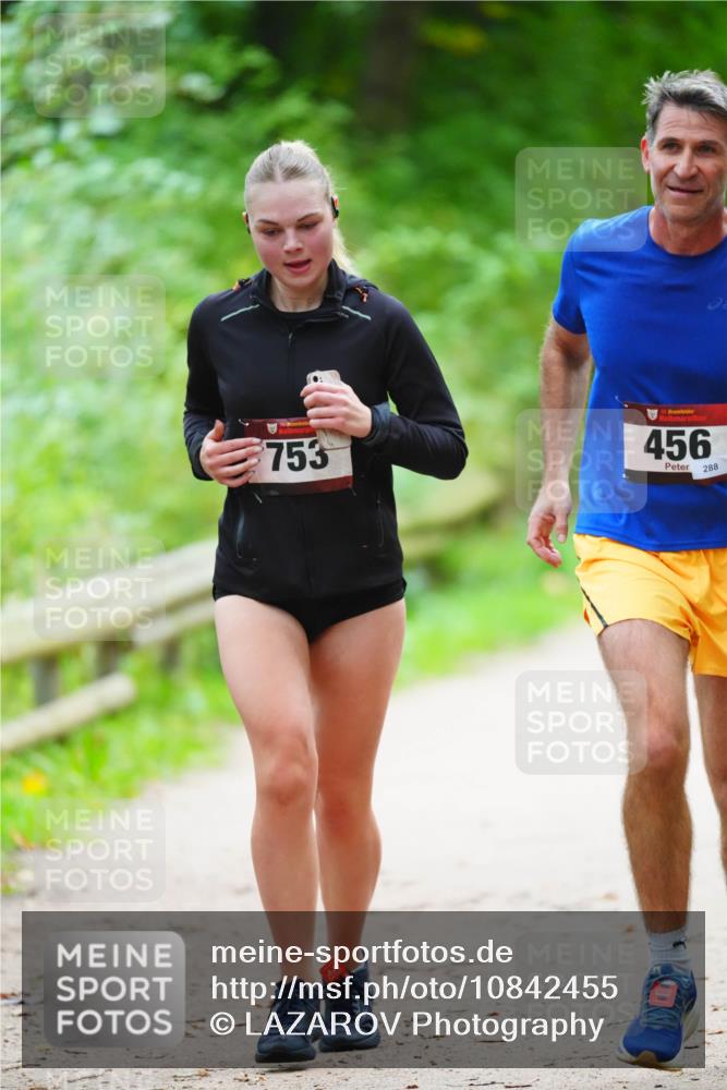 11.10.2026 - Bramfelder Halbmarathon 2026 LAZAROV Photography http://msf.ph/oto/10842455 11.10.2026 10:30:15 Laufen 753, 456, 288 meine-sportfotos.de